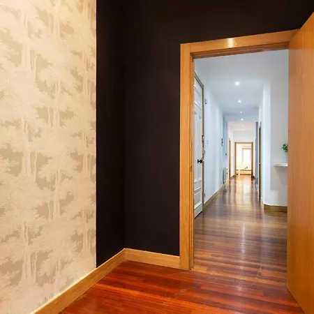 Apartment Isozaki. 5 Dormitorios Y Jardin Privado Al Lado Del Guggenheim *